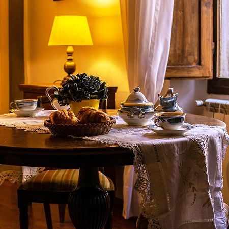 Residenza Dei Medici Palace Costanza Флоренция Экстерьер фото